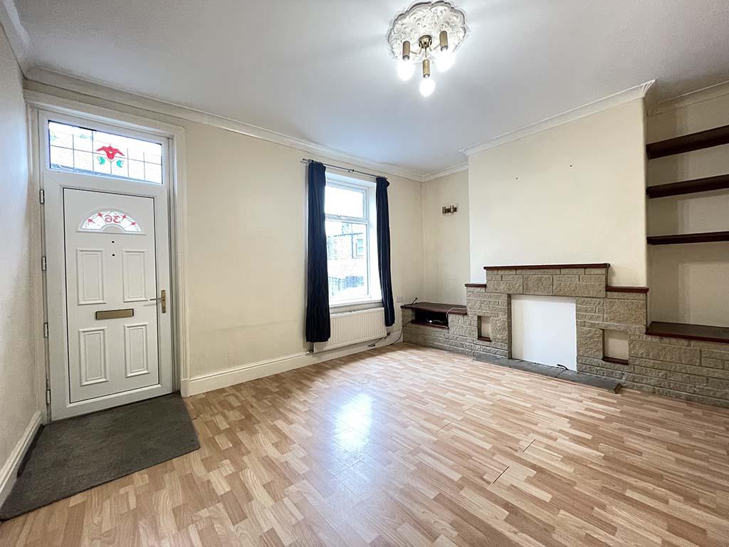 2 bedroom mid terrace house SSTC in Earby - Lounge